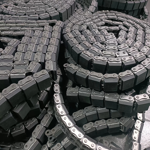 Conveyor Chains with Rubber Plate